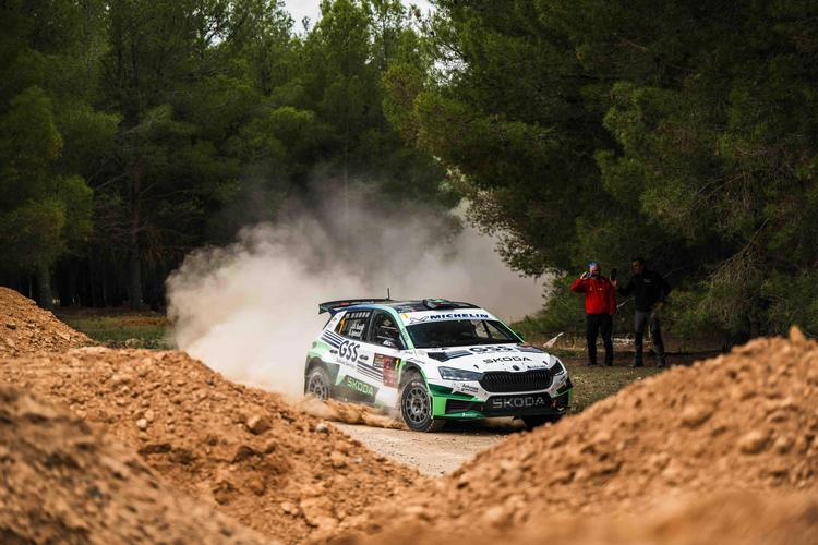 'Cohete' Suárez gana el tramo de calificación del Rallye Ciudad de Utiel