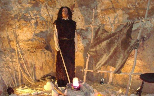 La Cueva del Pasado