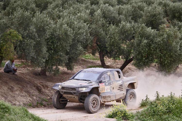 Carnicer y Peinado lideran el Rally TT Jaén Mar de Olivos