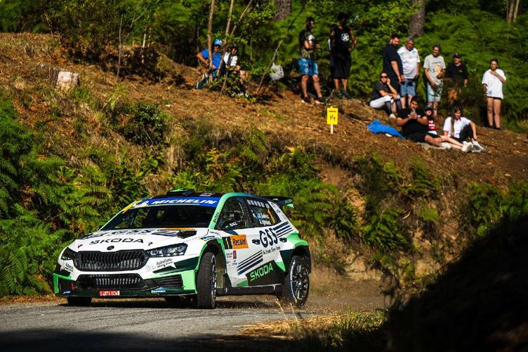 "Cohete" Suárez arrebata el liderato a Muñiz con el scratch en el TC-2 del Rías Baixas