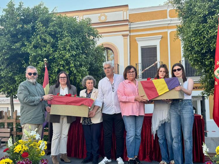  Dos familias de Lebrija recuperan los restos de sus seres queridos víctimas de la represión franquista en un emotivo acto en Trebujena