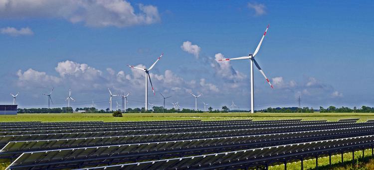 Le Canarie perdono più del 15% dell’energia pulita che producono: manca un posto dove metterla