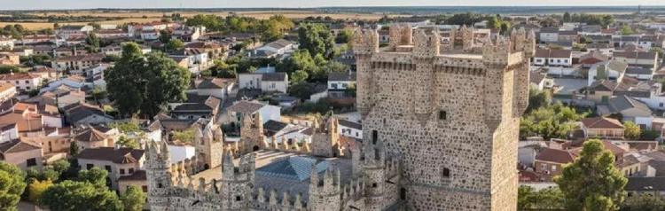 Castillo de Guadamur: joya del gótico tardío a pocos kilómetros de Toledo