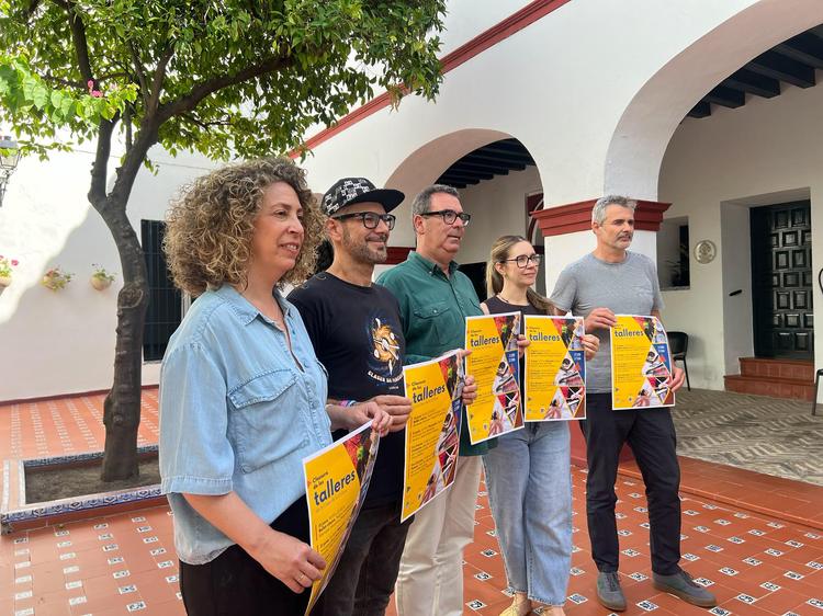 Clausura de los talleres de la Casa de la Cultura
