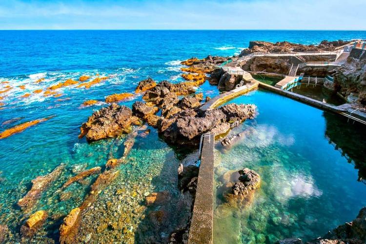 Piscinas naturales de Canarias: los mejores charcos para bañarse en el Atlántico