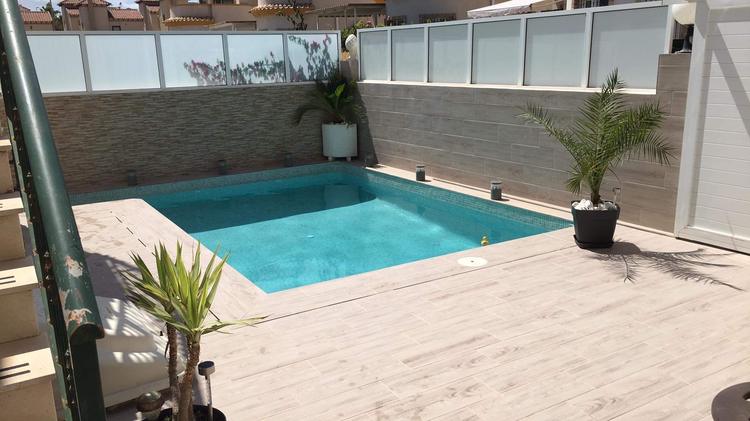GUARDAMAR - Jolie maison avec piscine privée
