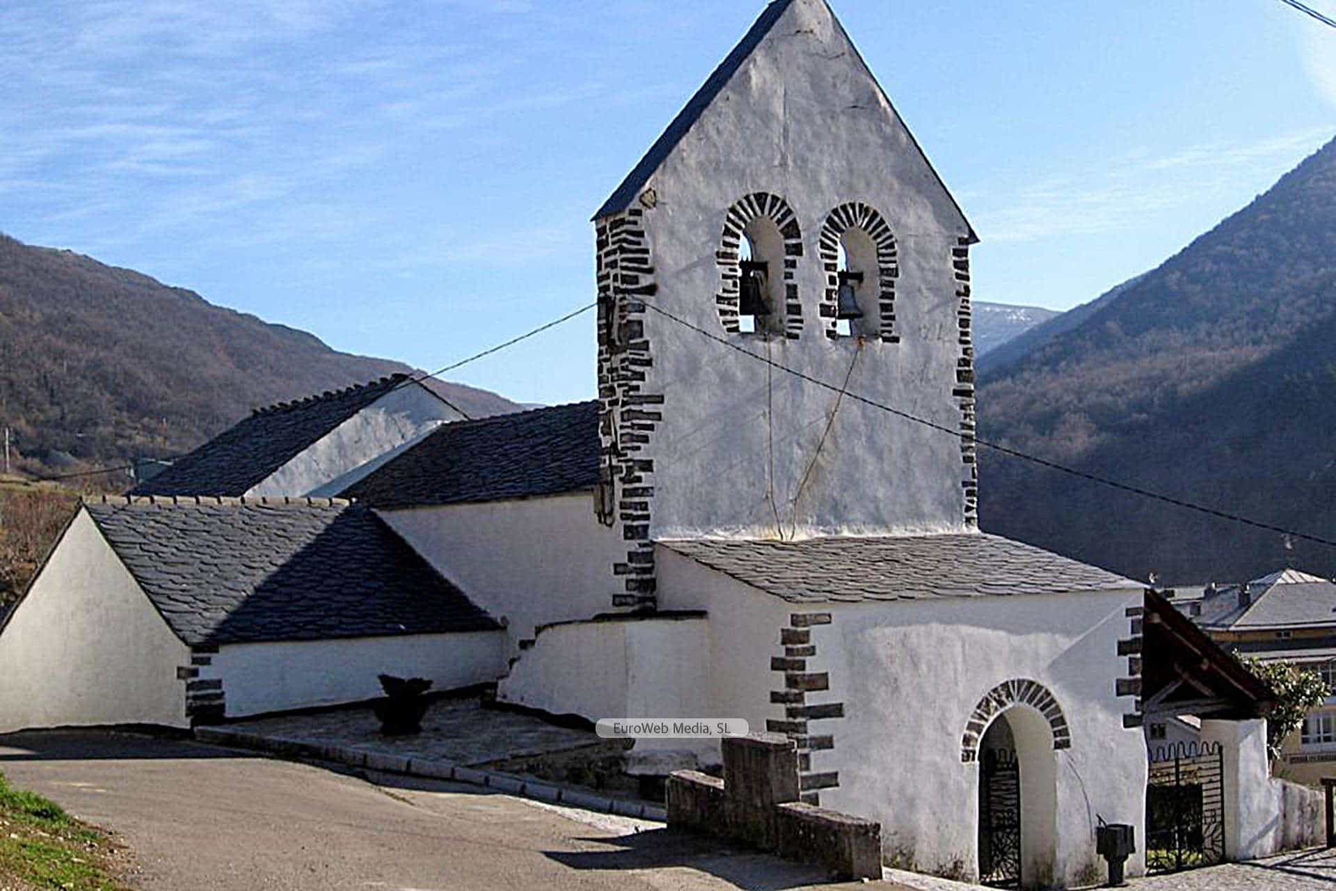 Iglesia parroquial de Santa María de Cerredo