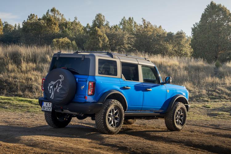 TODOS LOS COCHES DE LA FORD FANZONE DE MADRING Y QUÉ PODRÁS HACER CON ELLOS