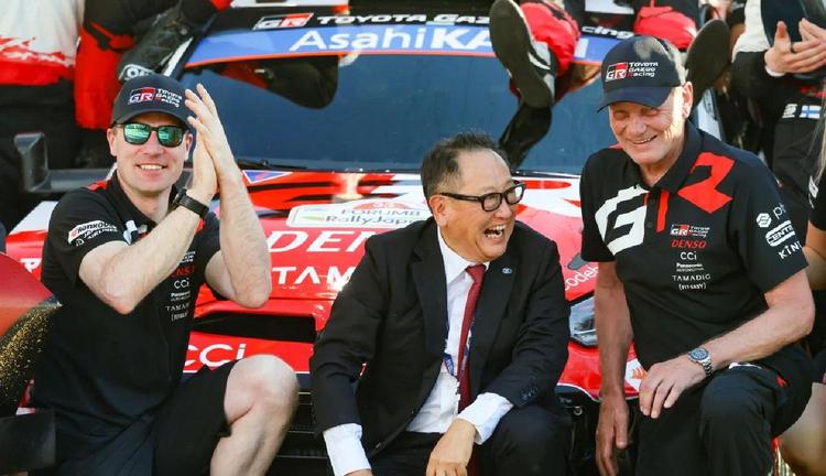 WRC › El gesto del equipo con Solberg emociona a Toyoda