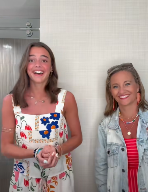 These are the handiest little towels ever that Eden & I love! Throw them in your bag, car, etc and you are good to go! 🙌🏻