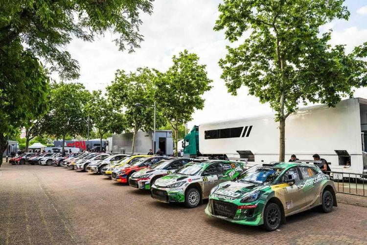 CERT-Rallycar › Semenov llega líder al ecuador del campeonato en León