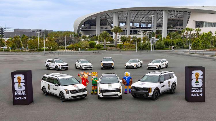 KIA MARCA UN HITO GLOBAL DE LA COPA MUNDIAL DE LA FIFA 2026™ CON LA ENTREGA OFICIAL DE VEHÍCULOS