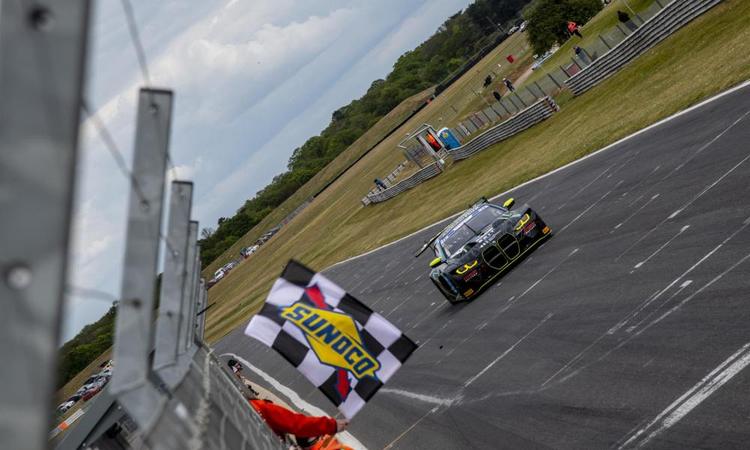 Team BRIT logra su segunda victoria en Snetterton en GT Cup
