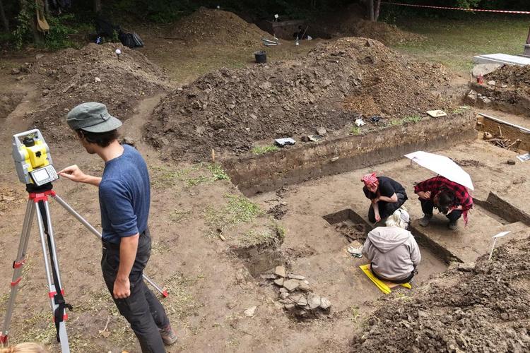 Forgotten First World War cemetery unearthed in Southern Poland