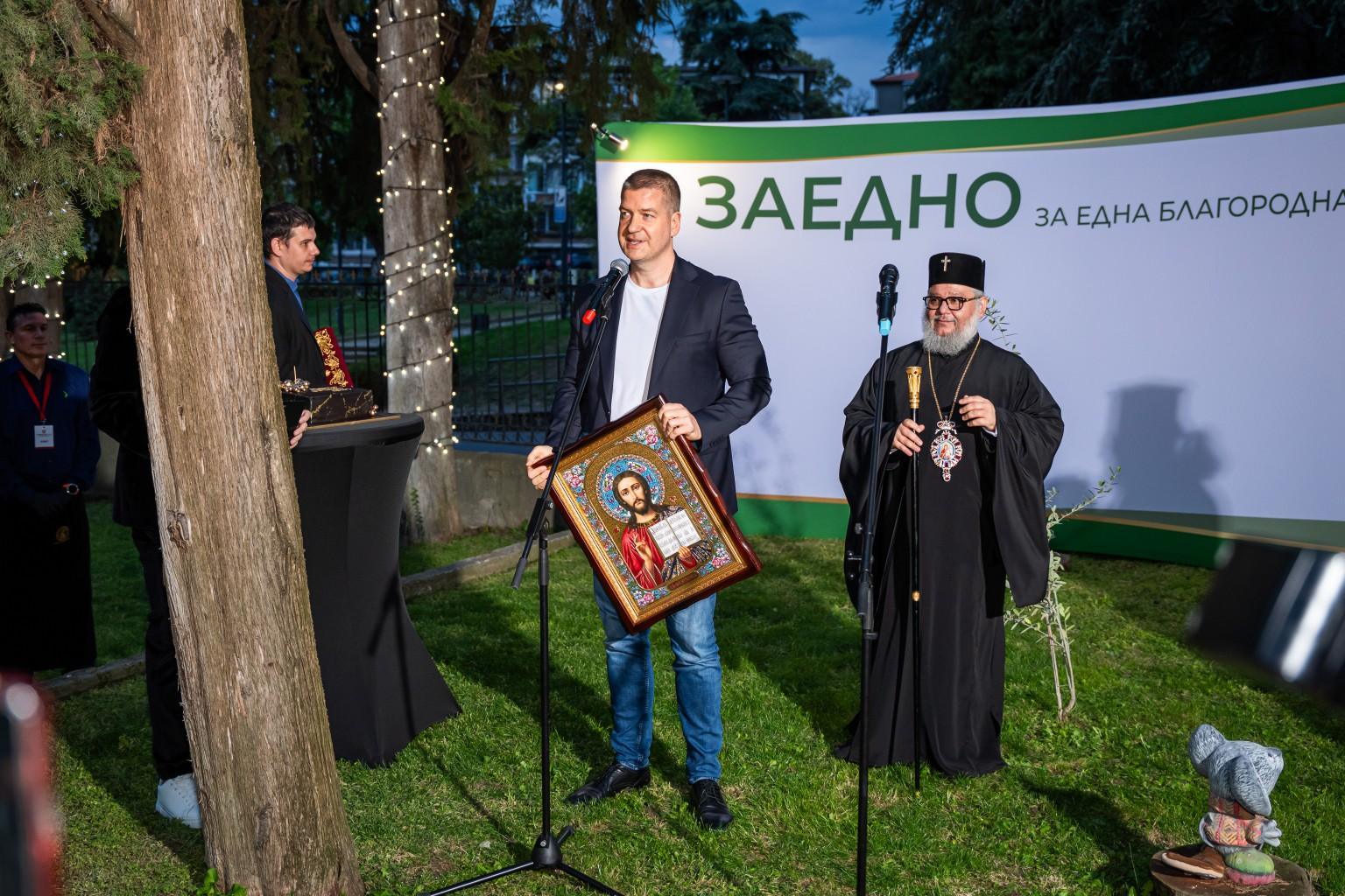 Над 500 старозагорци се обединиха в подкрепа на изграждането на храм „Св. Мина“ в кв. „Кольо Ганчев“