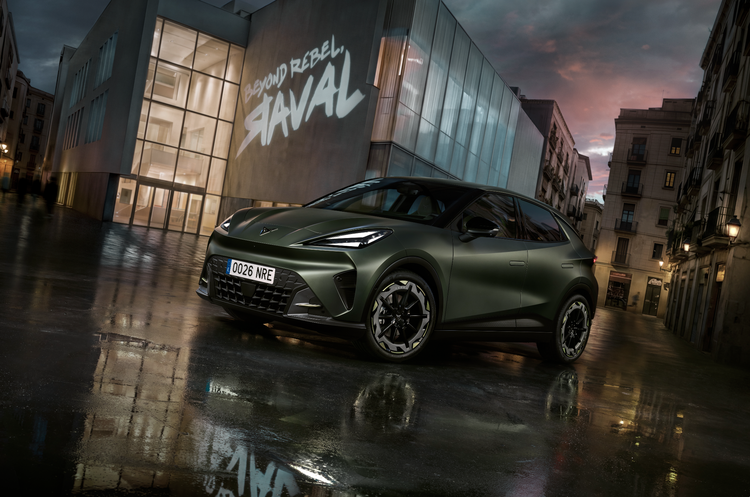 El nuevo Raval ya acepta pedidos: el modelo más rebelde de CUPRA, desde 24.200 euros con 450 km de autonomía y 211 CV