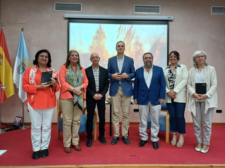 Manuel Gahete presenta en Lebrija su nuevo poemario “Epifanía” 