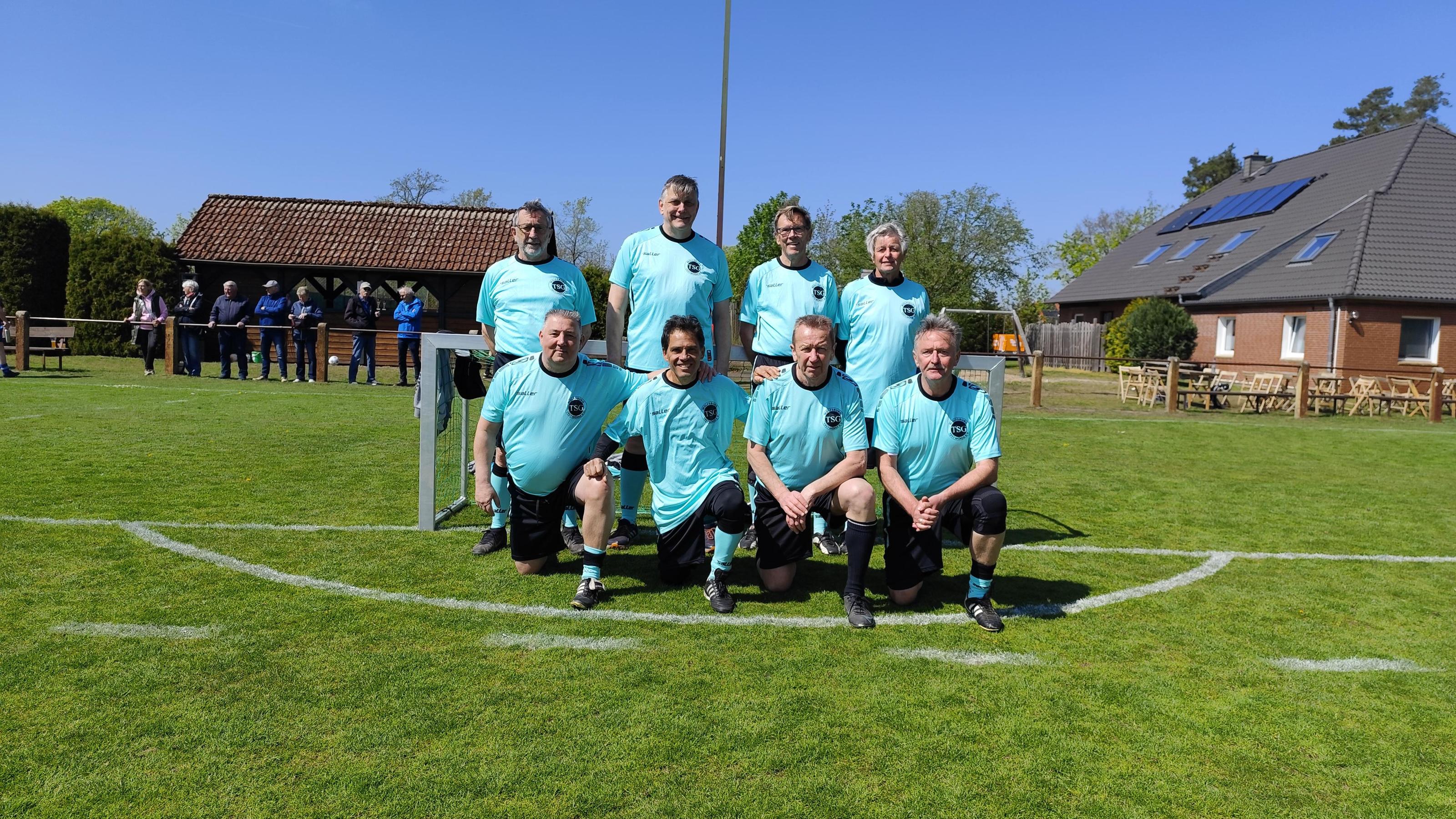⚽🌤️ Walking-Football-Turnier in Seershausen wird voller Erfolg