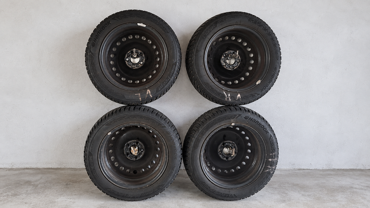 Komplette Hankook-Winterräder zu verkaufen