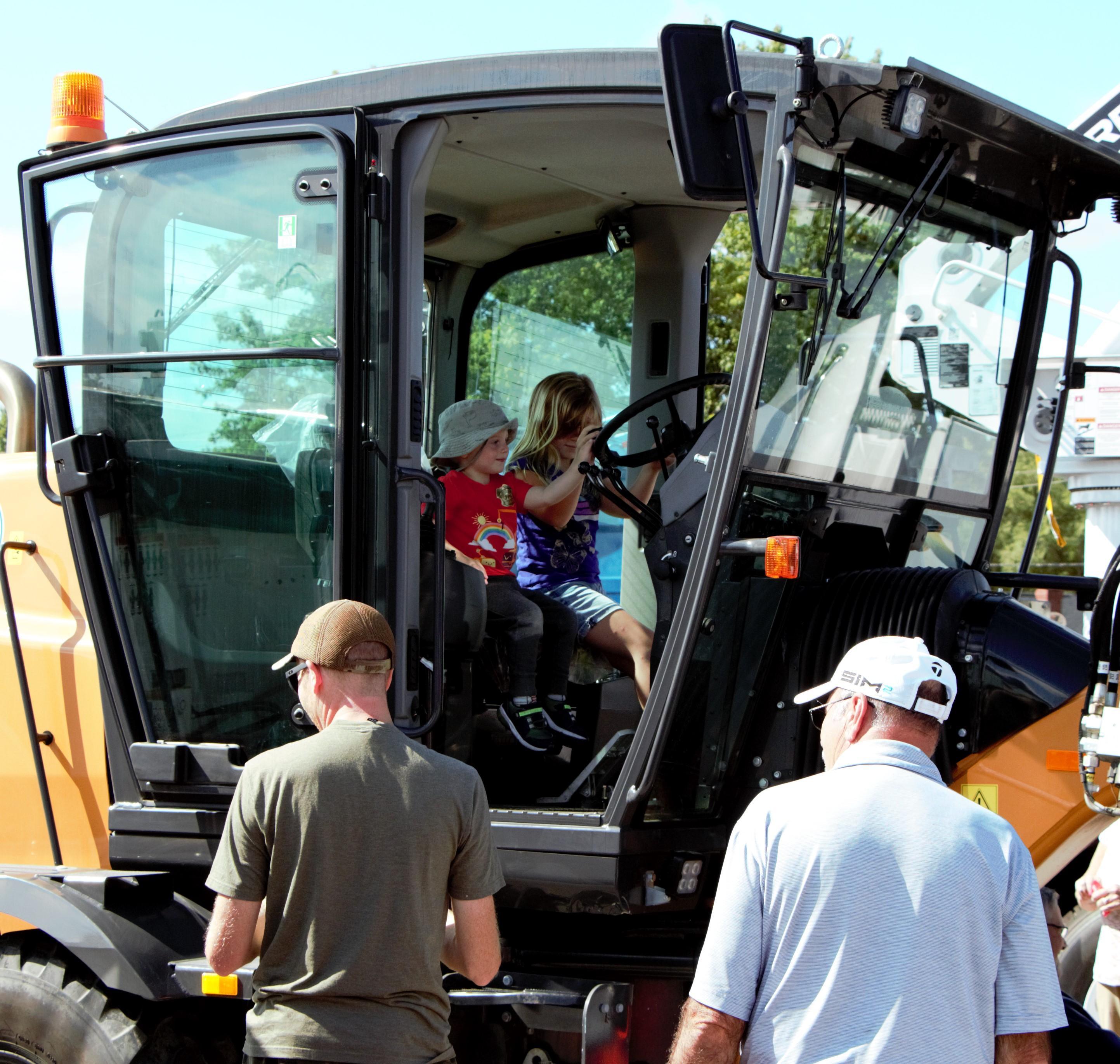Touch a Truck draws crowds in fourth year