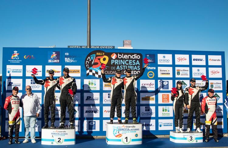El asturiano José Álvarez se sube a los más alto del podio en la Copa Suzuki Swift
