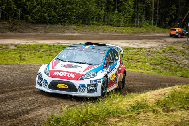 RallyX: Alexander Lindeqvist prend les commandes du Supercar Lites