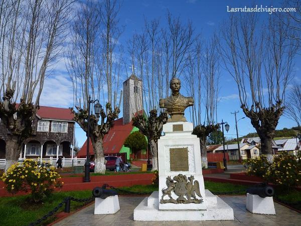Plaza de Curaco de Velez en Curaco De Velez, Chiloé, Sur de Chile
