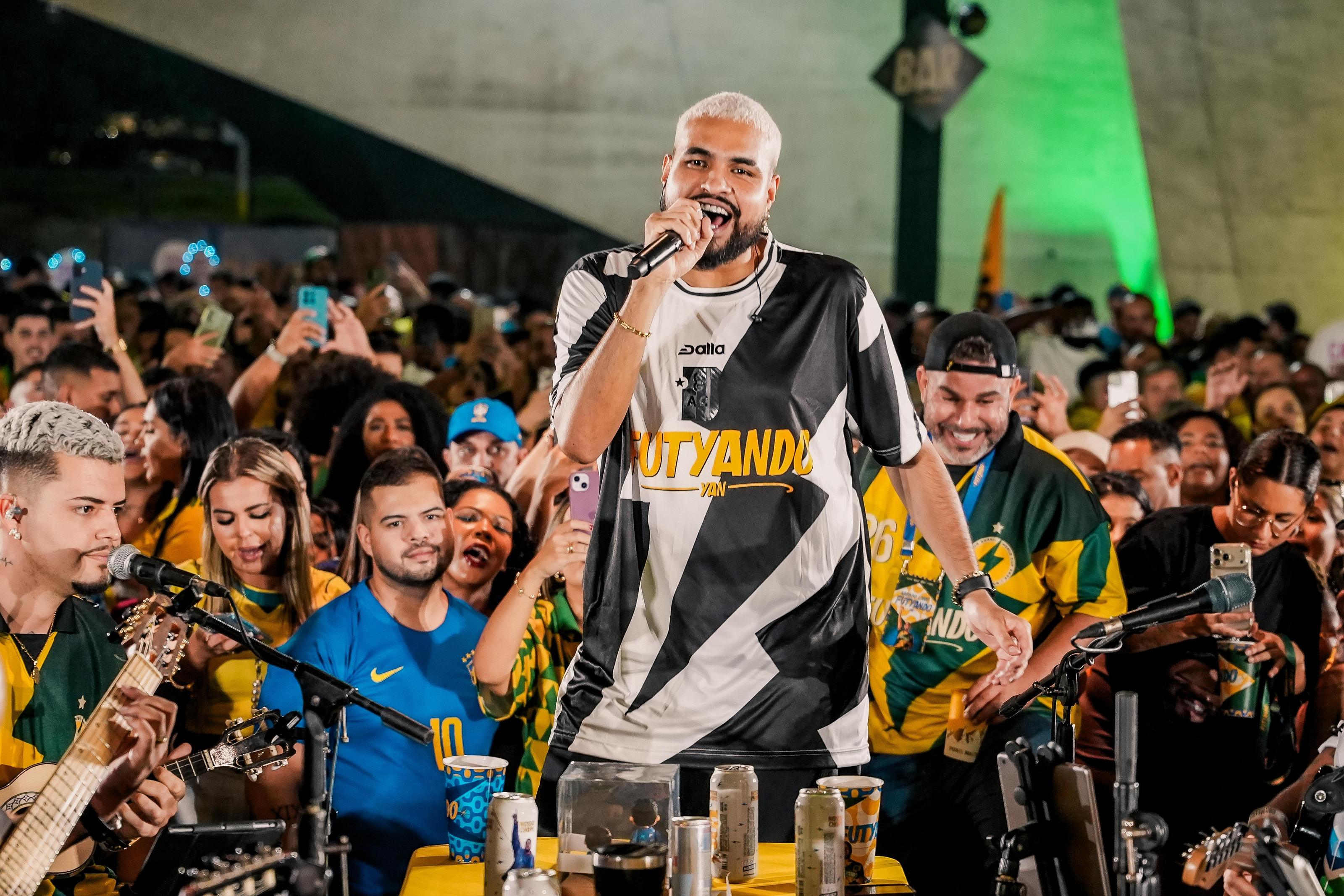 Yan celebra o feriado com duas grandes festas e convidados especiais no Rio de Janeiro