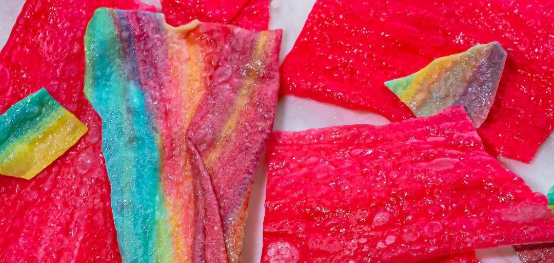 Rainbow fruity snacks