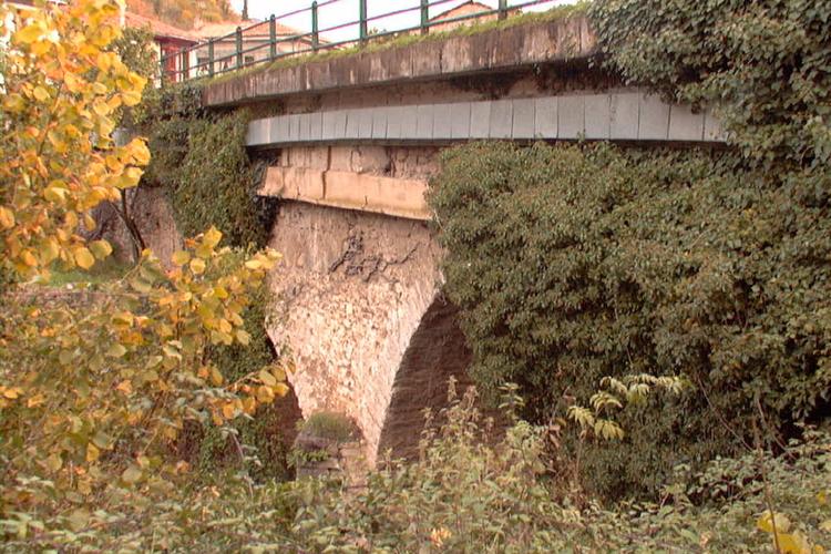 Puente bajomedieval