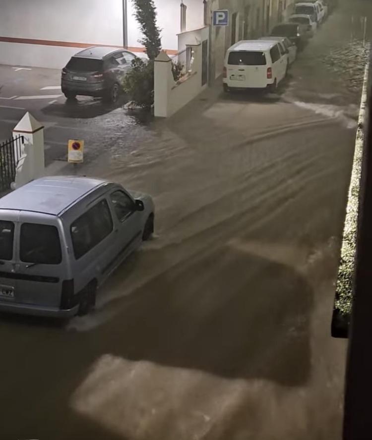 Pego vive una noche de miedo ante un temporal histórico: 550 litros de lluvia en 24 horas