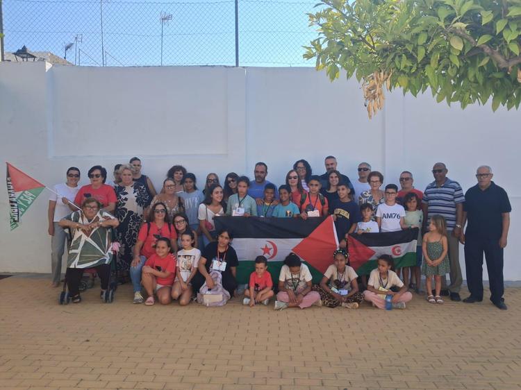 Llegan a Lebrija los niños y niñas saharauis que participan en el programa Vacaciones en Paz