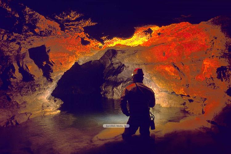 Reserva Natural Parcial de la Cueva del Lloviu