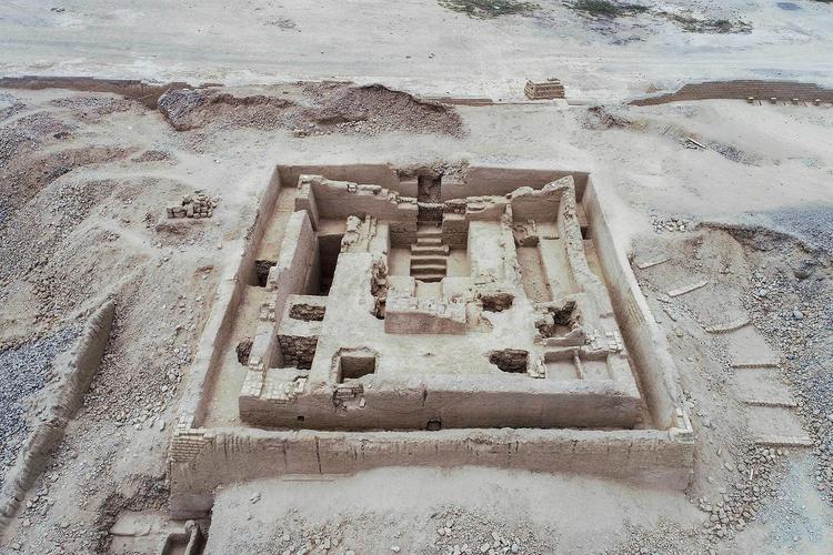 Excavations reveal elite Chan Chan funerary platform