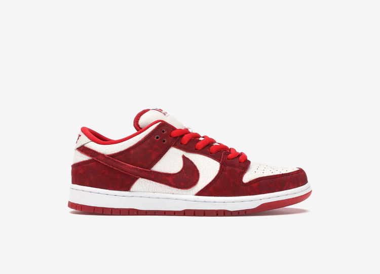 NIKE SB Dunk Low Valentines Day