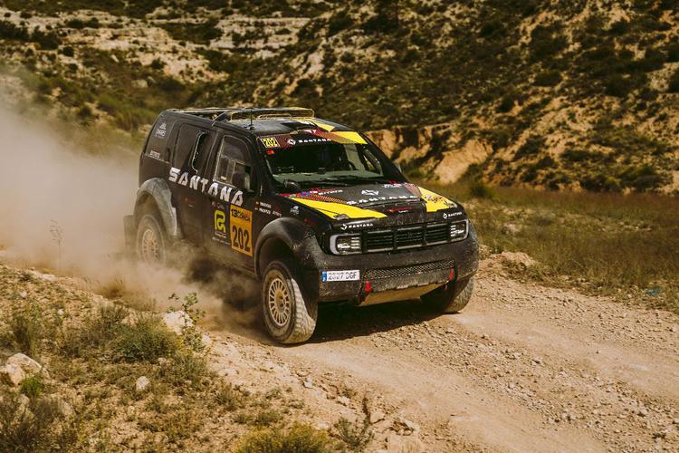 CERTT › Santana Racing Team gana en T1 en la Baja Lorca con Mónica y Marta Plaza