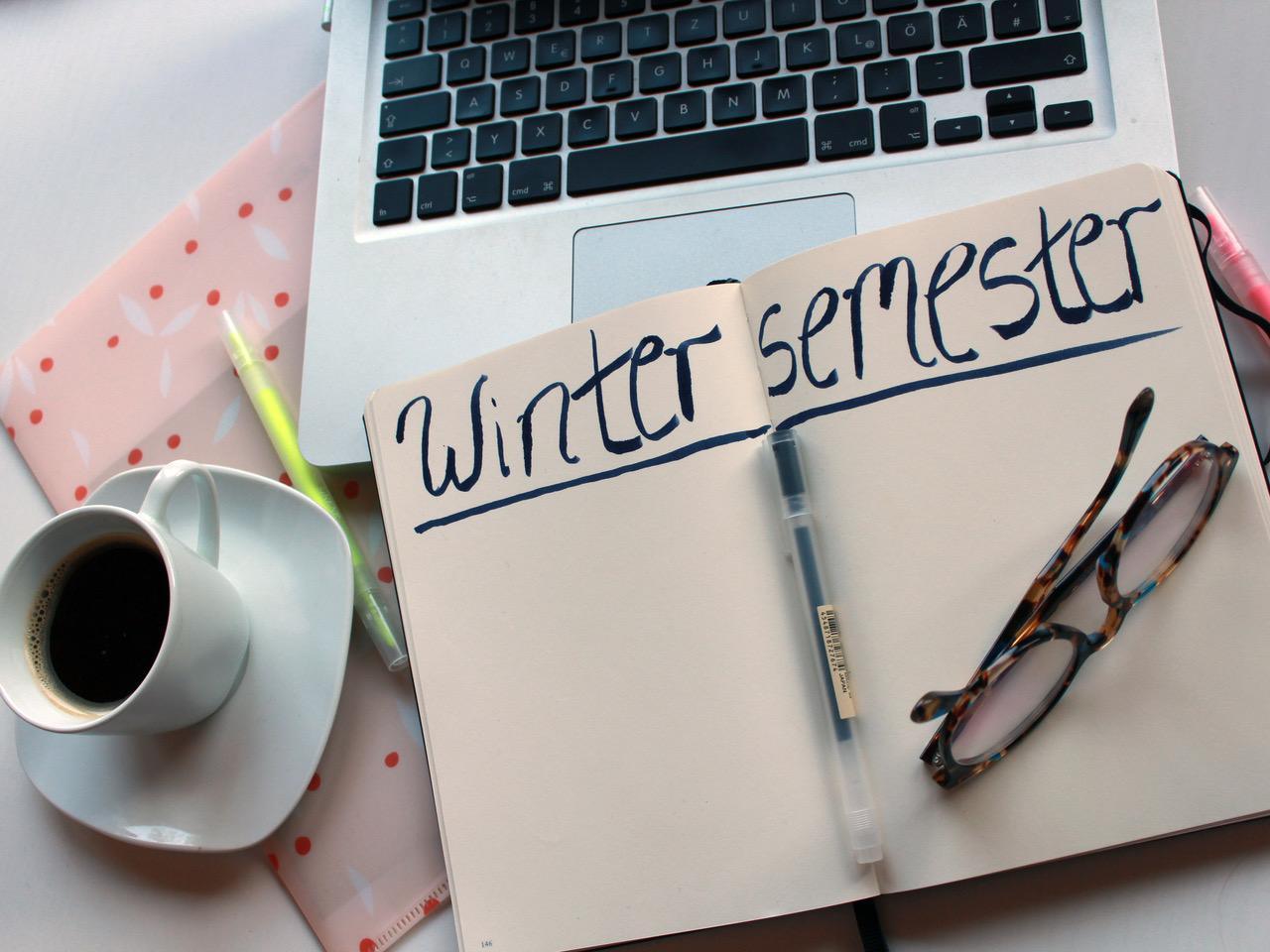 Wintersemester Motiviert Durch Die Kalte Jahreszeit