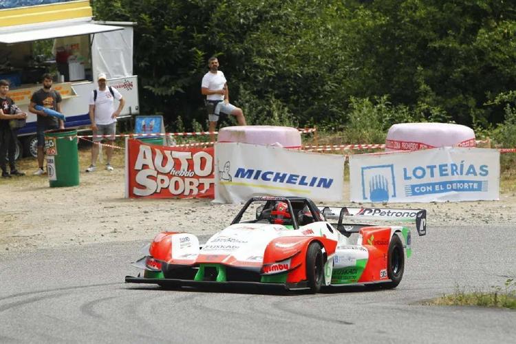 Joseba Iraola gana la Subida Ribeira Sacra y lidera la Categoría 2 del CEM
