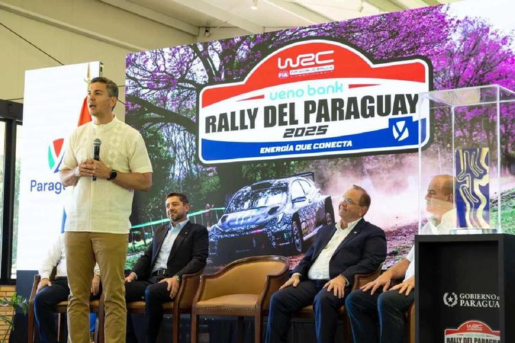 El Presidente de la República se compromete a asegurar al menos 10 años de Rally Mundial en el Paraguay