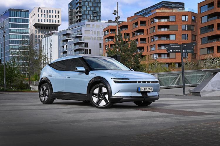 CÓMO IONIQ 3 COMBINA DISEÑO Y TECNOLOGÍA PARA OFRECER UNA EXPERIENCIA MÁS INTUITIVA CON LOS VEHÍCULOS ELÉCTRICOS