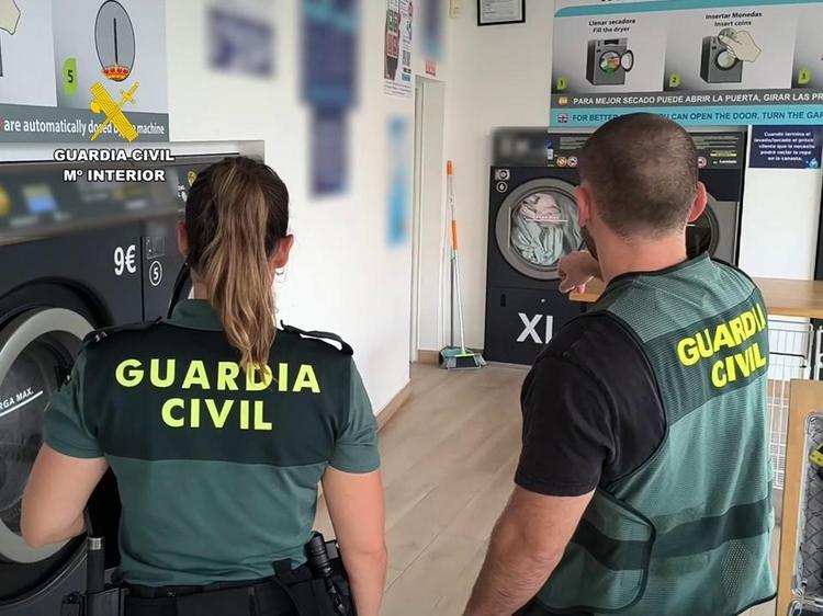 Detenidas tres personas por cometer cinco robos en lavanderías del Verger, Pedreguer y Gata