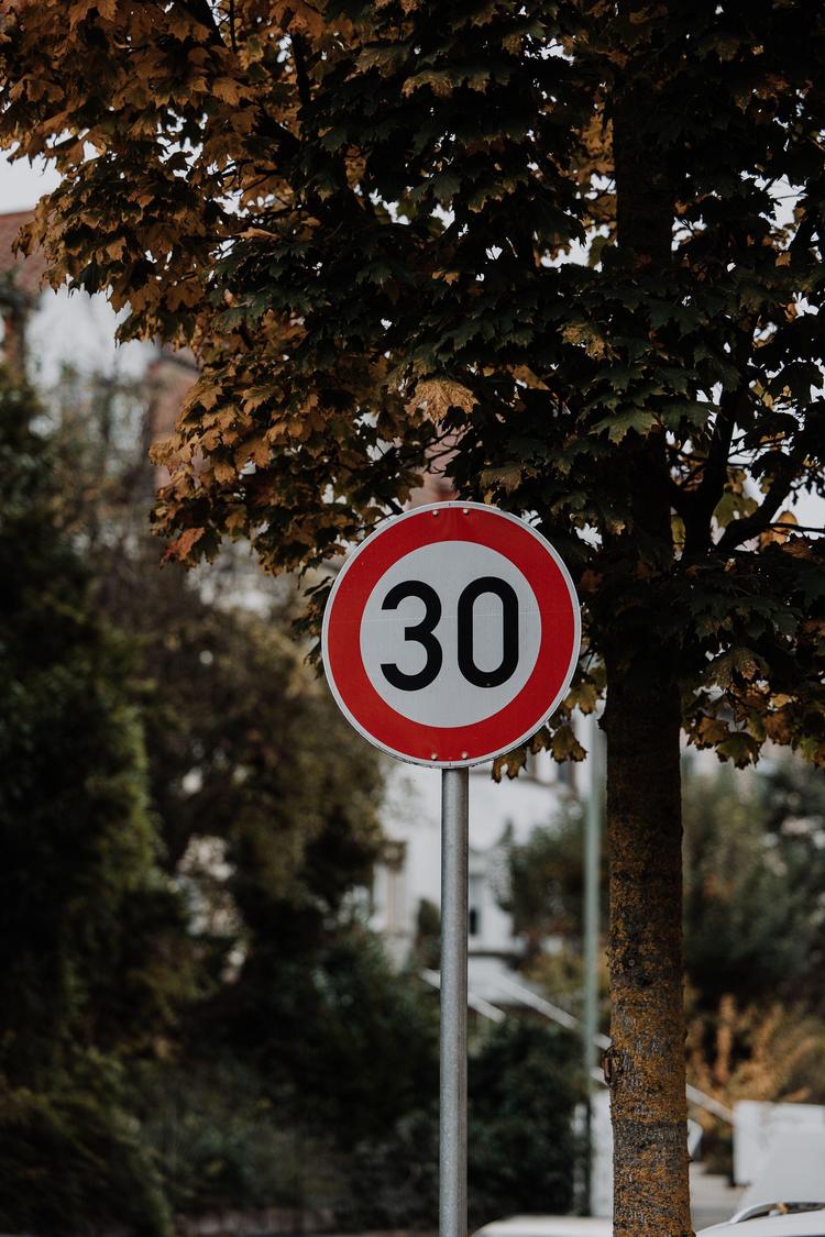  Frage an den Bürgermeister Meinersen zum Thema:"Verkehrssituation in Meinersen".