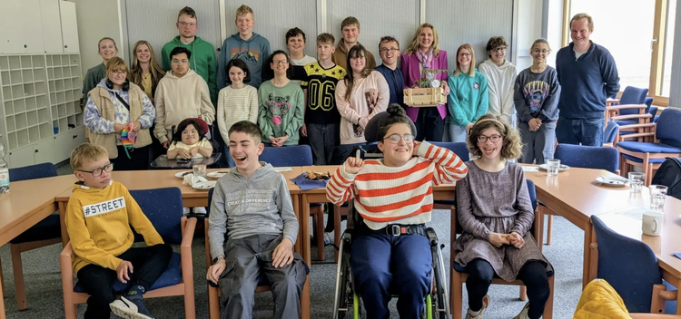 Bürgermeisterin Karin Rodeheger zu Besuch in der Erich-Kästner-Schule