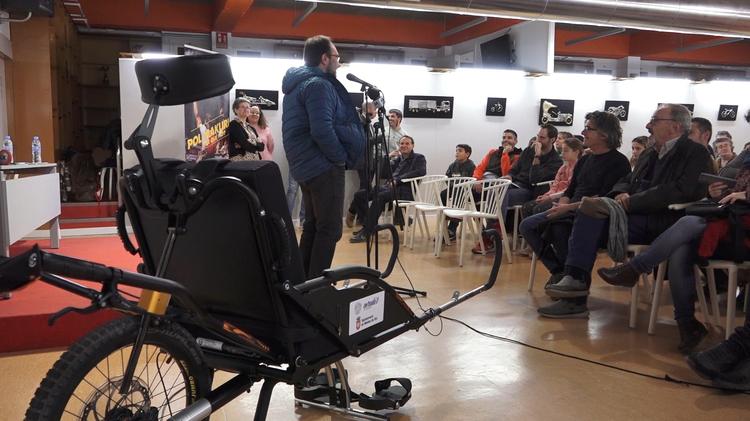 Presentació cadira de rodes Joulette i documental Pol Makuri