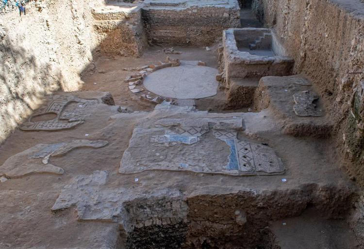Bath complex and villa remains found in Alexandria