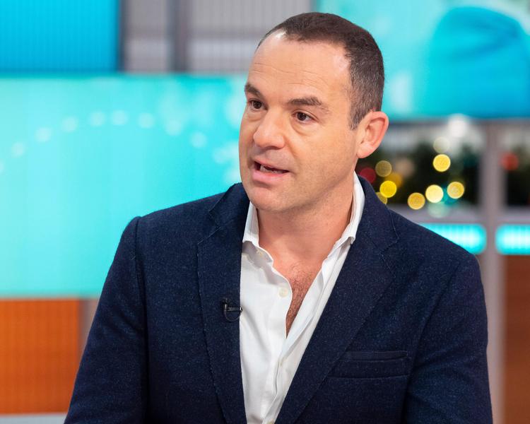 Martin Lewis issues warning ahead of April energy bills changes - how you could save £300