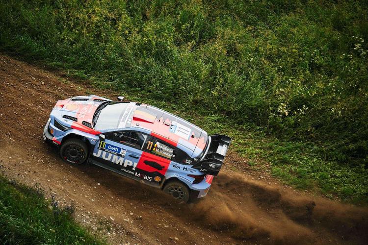 Neuville: "No estaba en mi ritmo esta mañana; Adrien mereció el tercer puesto" en Estonia