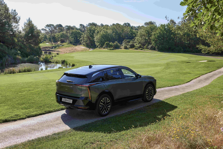 DS AUTOMOBILES EN EL FEDEX OPEN DE FRANCE JUNTO A ANTOINE ROZNER