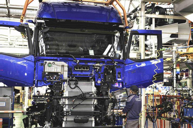 ASÍ SE FABRICA UN CAMIÓN EN ESPAÑA: VIAJE AL CORAZÓN INDUSTRIAL DE IVECO EN MADRID