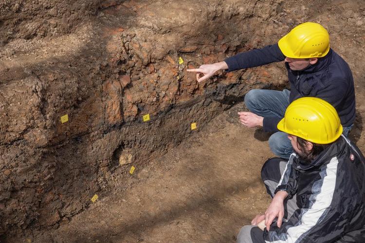 Roman barrel-lined well discovered in Xanten